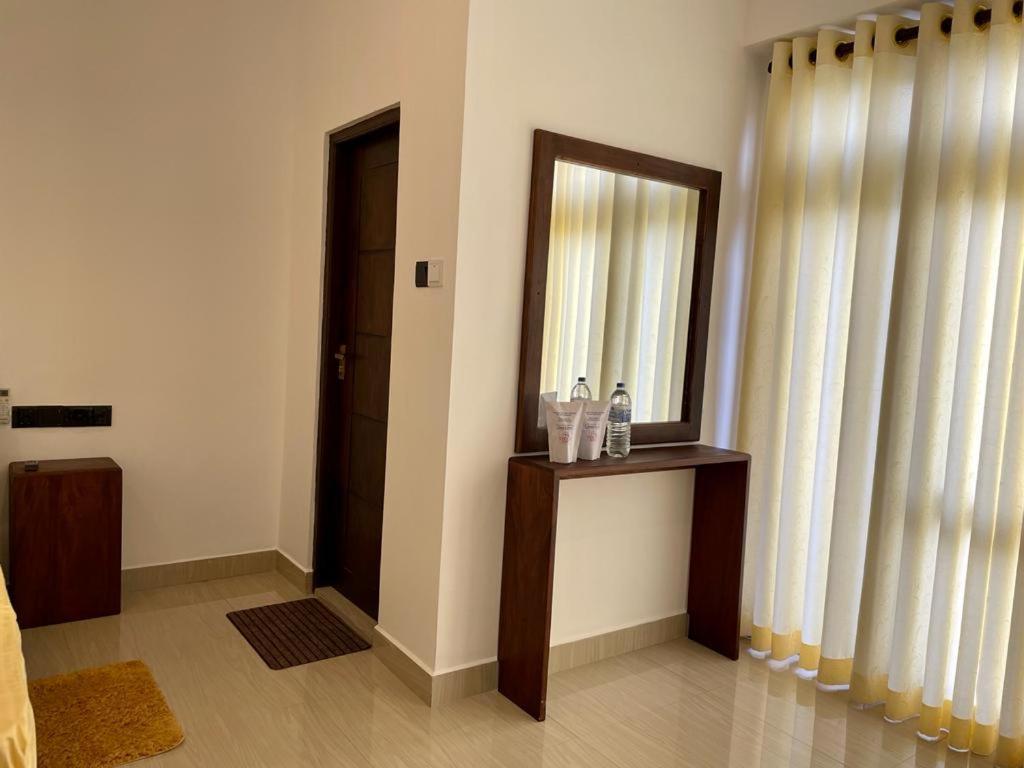 Theon Resort Anuradhapura Luaran gambar