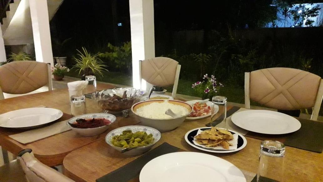 Theon Resort Anuradhapura Luaran gambar